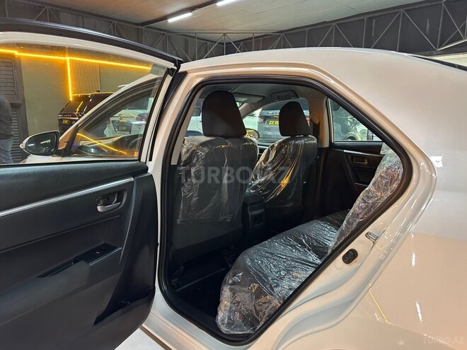 Toyota Corolla-15