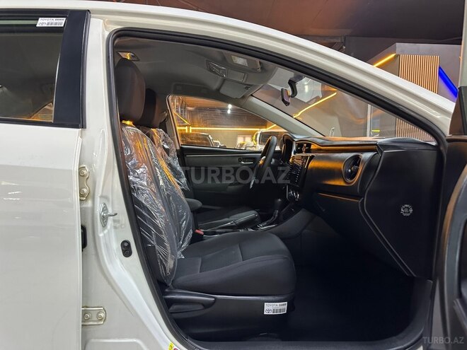 Toyota Corolla-18
