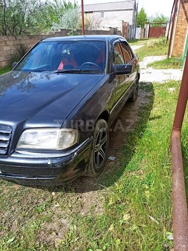 Mercedes C 180-4