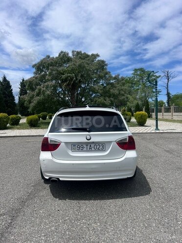 BMW 320-11