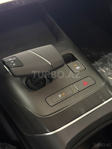Changan Eado-19