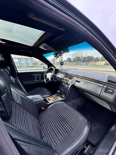 Mercedes E 220-6