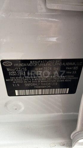 Hyundai Elantra-11