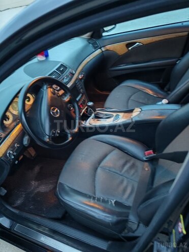 Mercedes E 220-4
