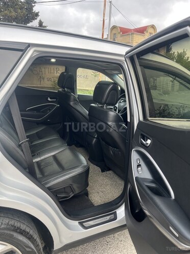 Hyundai Santa Fe-5