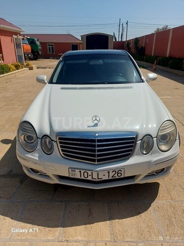 Mercedes E 350-1