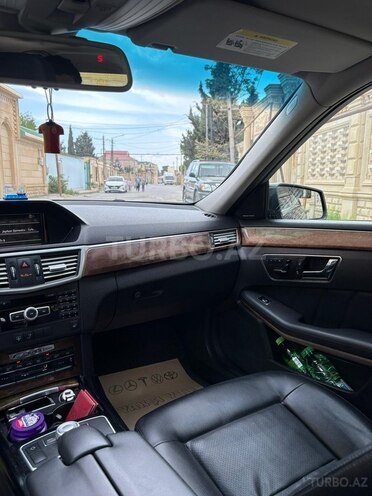 Mercedes E 350-12