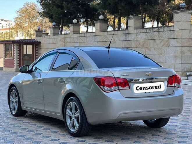 Chevrolet Cruze-9