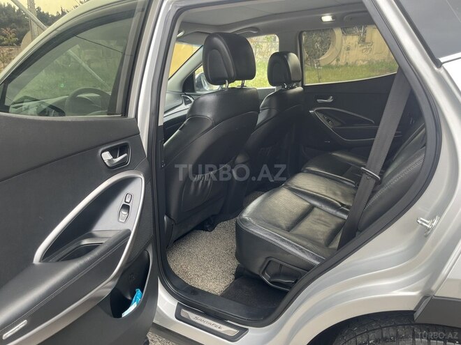 Hyundai Santa Fe-8