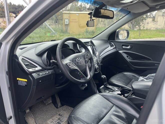 Hyundai Santa Fe-9