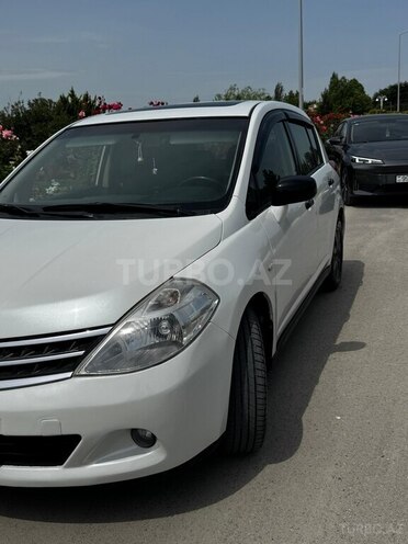 Nissan Tiida-3