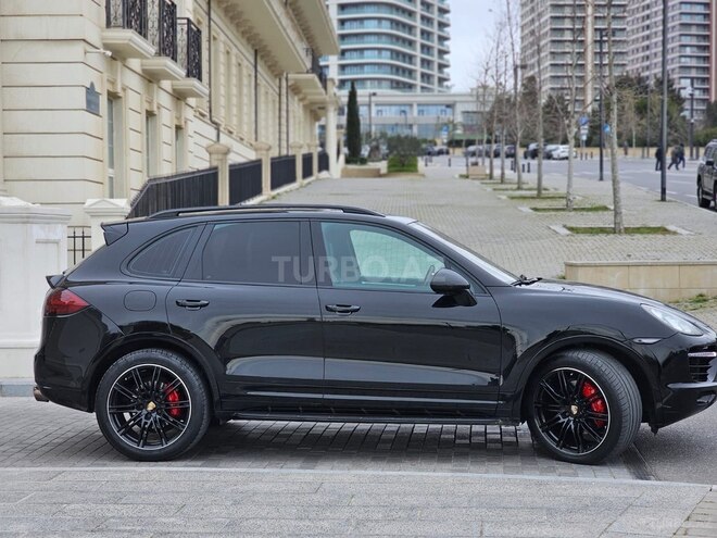 Porsche Cayenne S-17