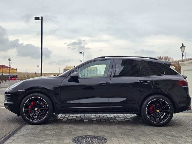 Porsche Cayenne S-3
