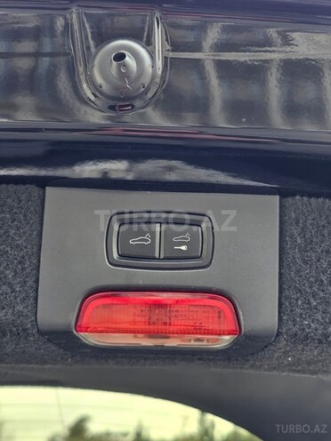 Porsche Cayenne S-13