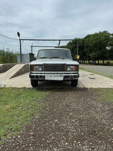 LADA (VAZ) 2107-1