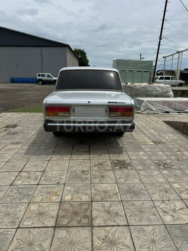 LADA (VAZ) 2107-2