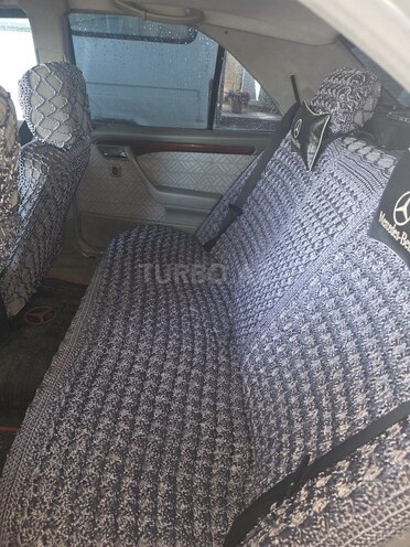 Mercedes C 200-2