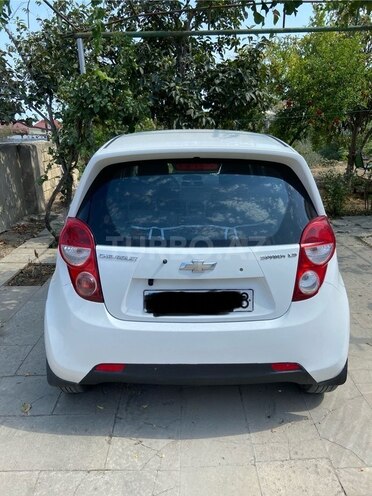 Chevrolet Spark-2