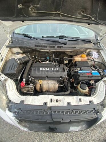 Chevrolet Aveo-9