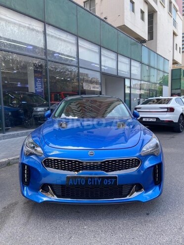 Kia Stinger-1