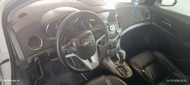 Chevrolet Cruze-13