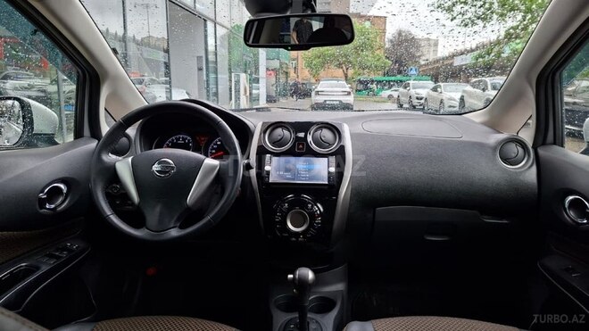 Nissan Note-8