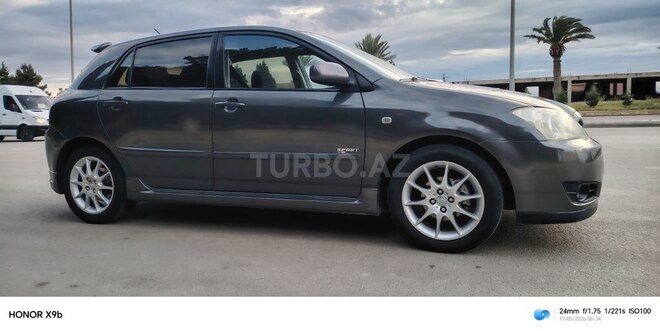 Toyota Corolla-4