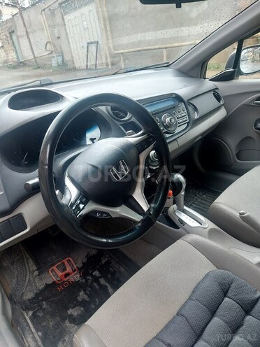 Honda Insight-4