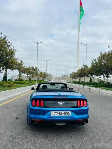 Ford Mustang-12