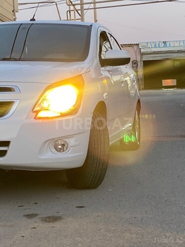 Chevrolet Cobalt-11