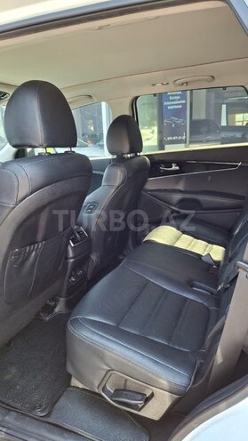 Kia Sorento-25