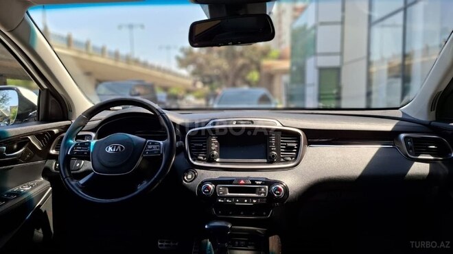 Kia Sorento-11