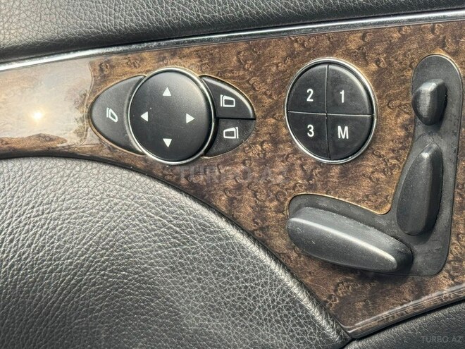 Mercedes E 220-8