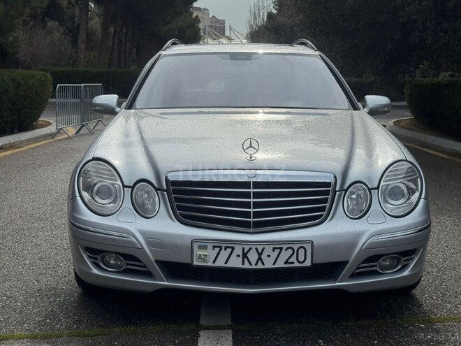 Mercedes E 220-1