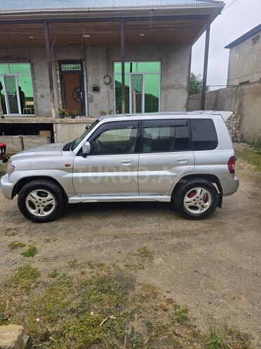 Mitsubishi Pajero io-4