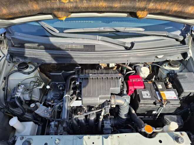 Mitsubishi Mirage-8