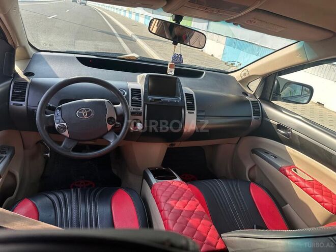 Toyota Prius-3