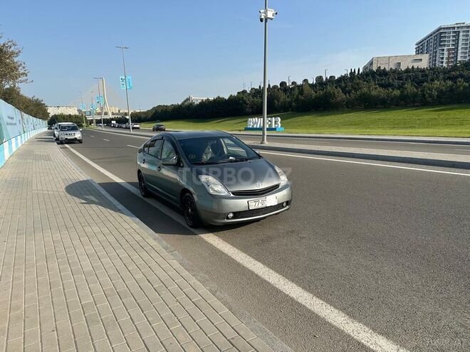 Toyota Prius-1