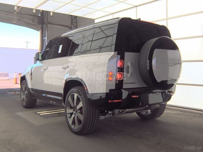 Land Rover Defender-4