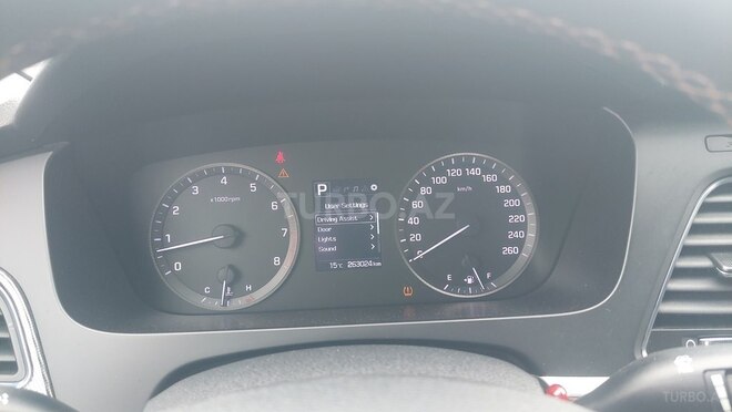 Hyundai Sonata-12