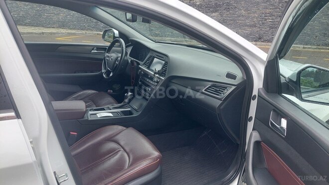 Hyundai Sonata-9