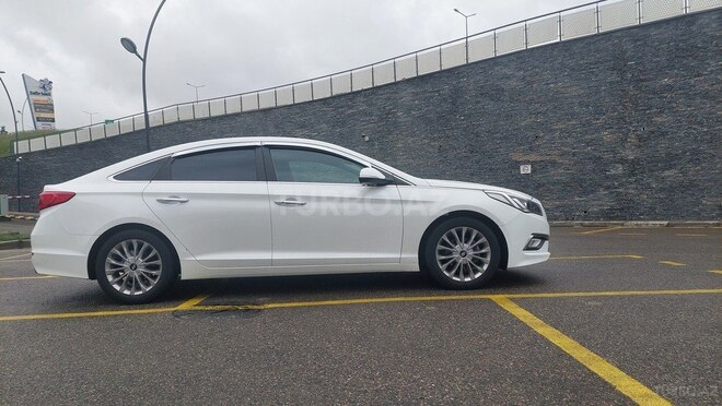 Hyundai Sonata-6
