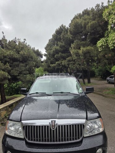Lincoln Navigator-2