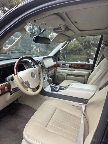 Lincoln Navigator-6
