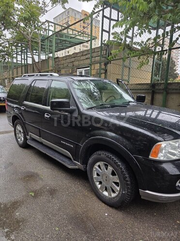 Lincoln Navigator-4