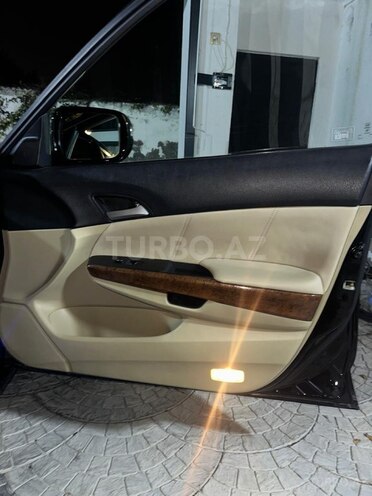 Honda Accord-13