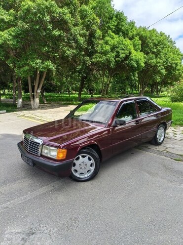 Mercedes 190-4