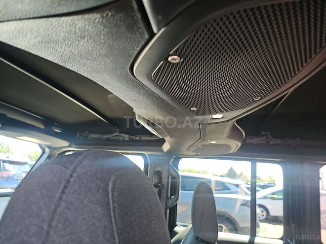 Jeep Wrangler-10