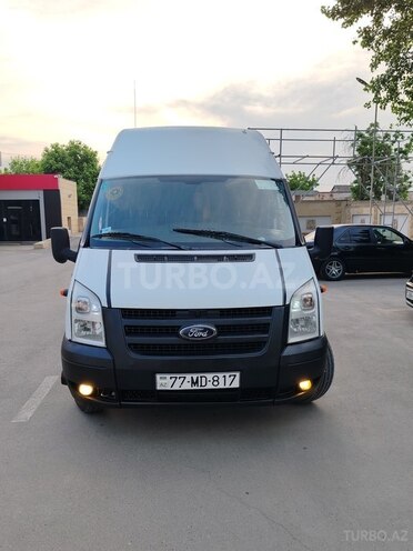 Ford Transit-1