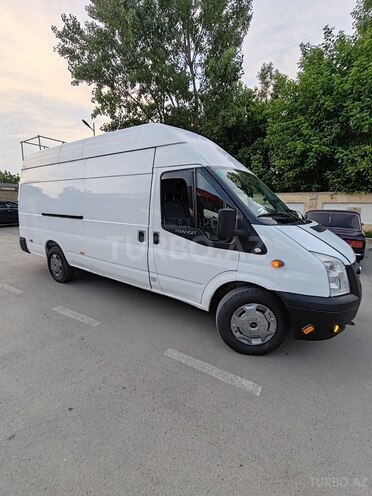 Ford Transit-2